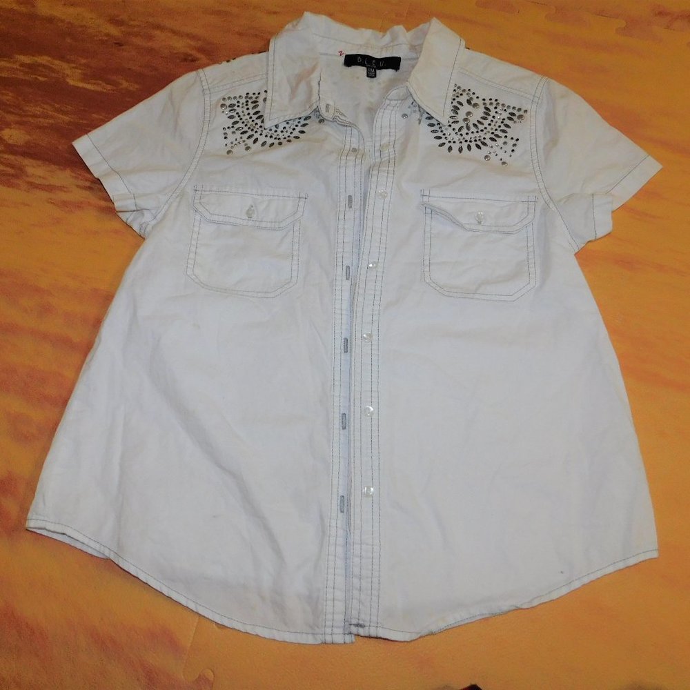 🔥5/$25 B.L.U.E Petite white silver studded button